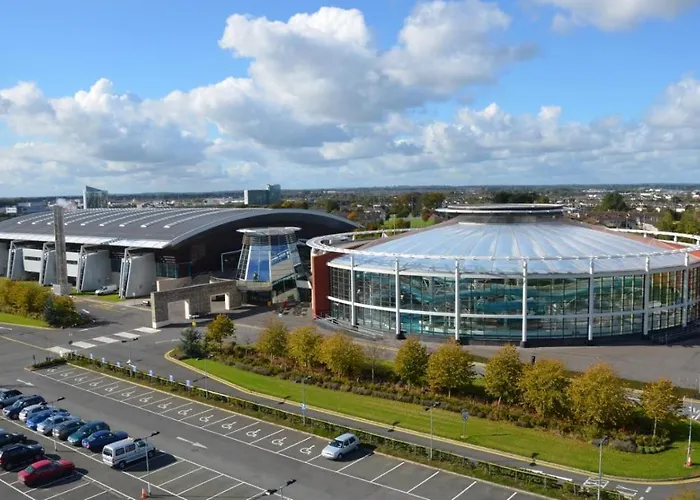 Goldenglow 15 Min Airport Апартаменты *